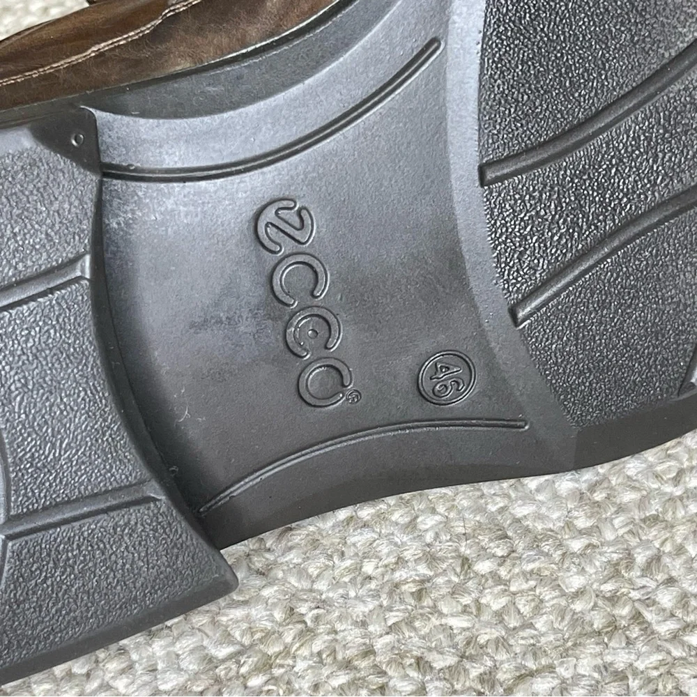 Ecco leather slip on loafers
